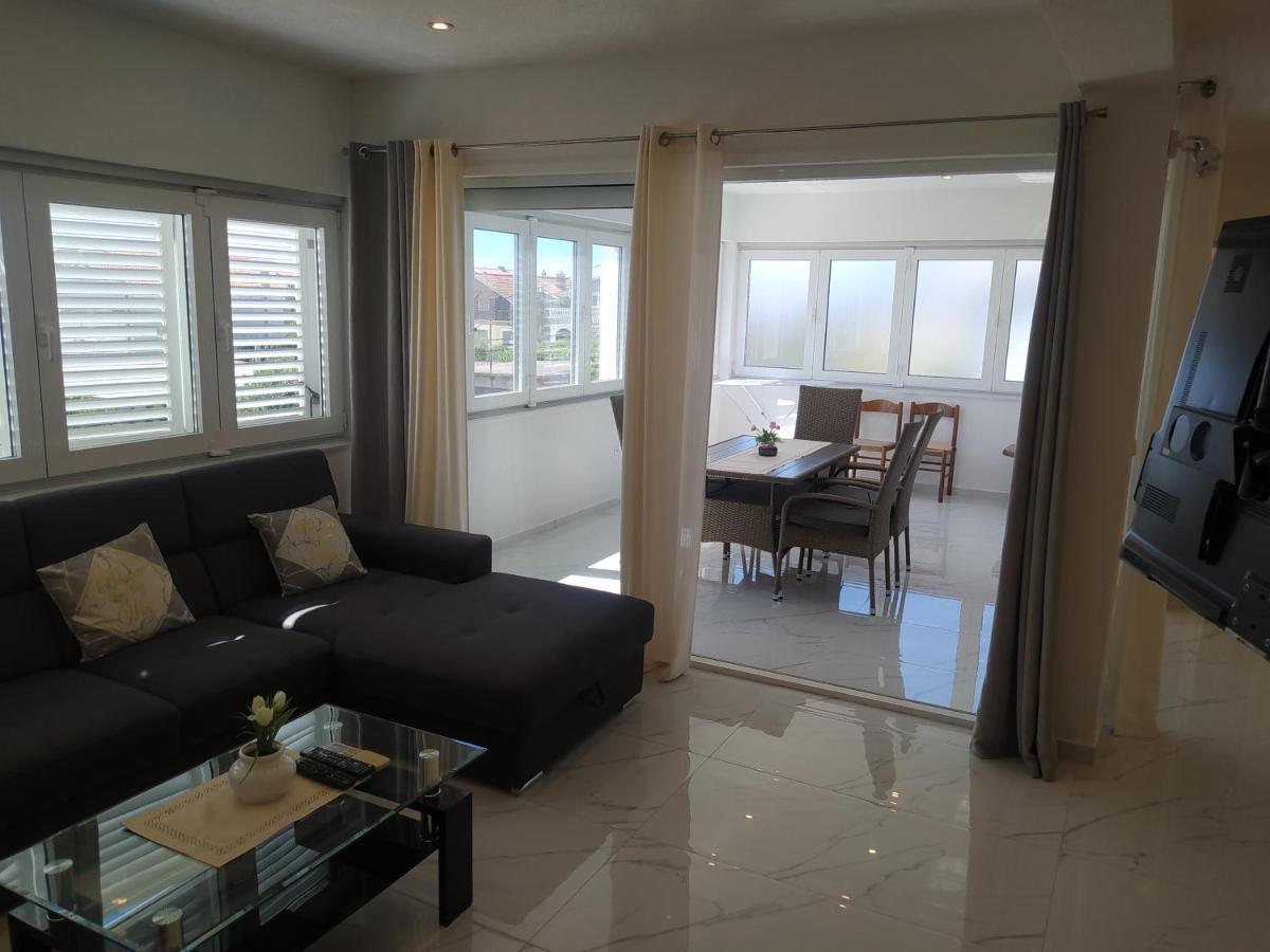 Apartmani Trubi 3 Vodice Ngoại thất bức ảnh