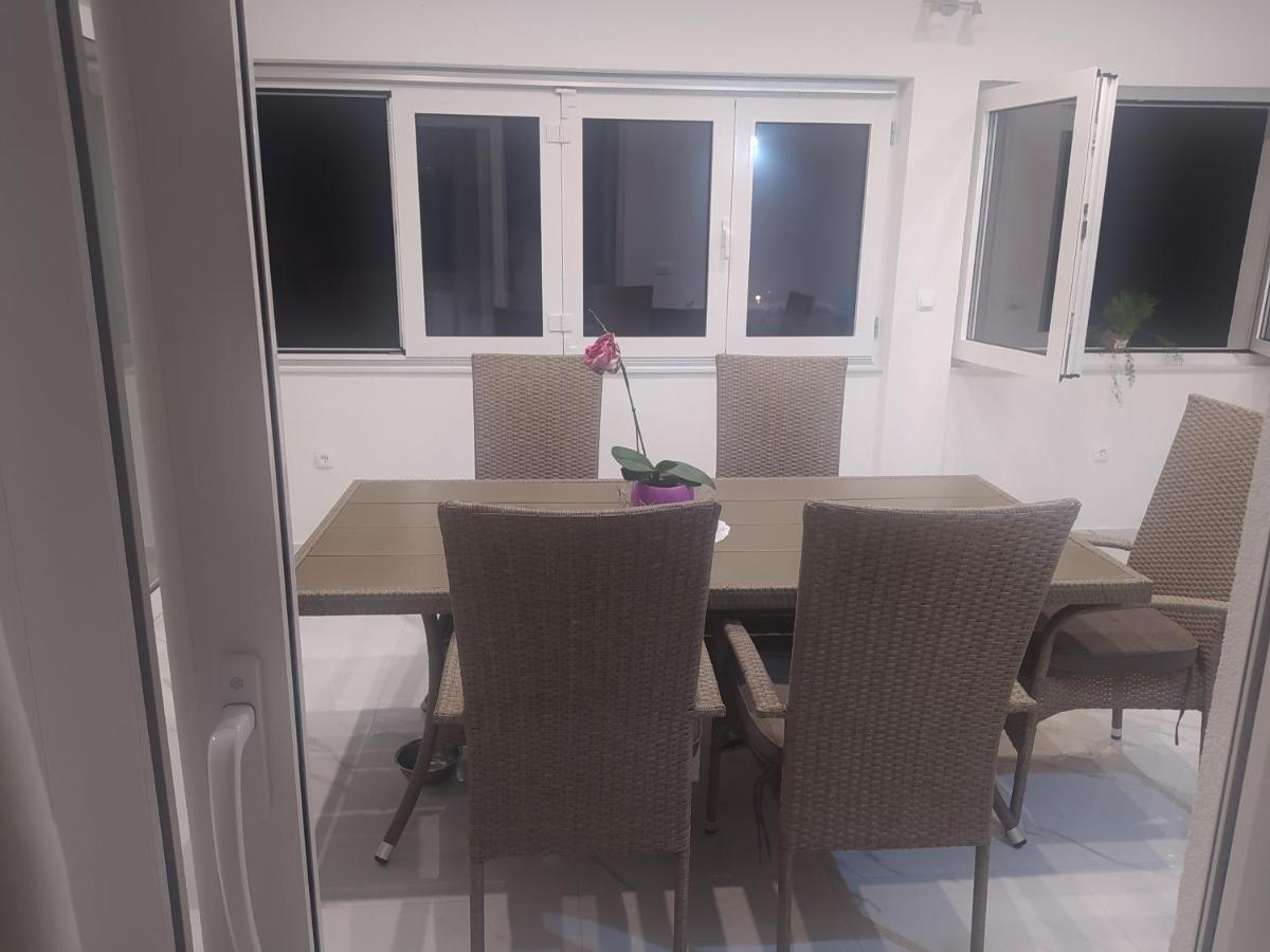 Apartmani Trubi 3 Vodice Ngoại thất bức ảnh