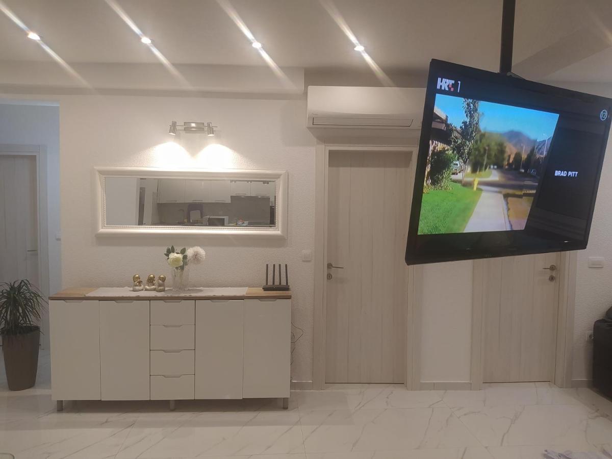 Apartmani Trubi 3 Vodice Ngoại thất bức ảnh