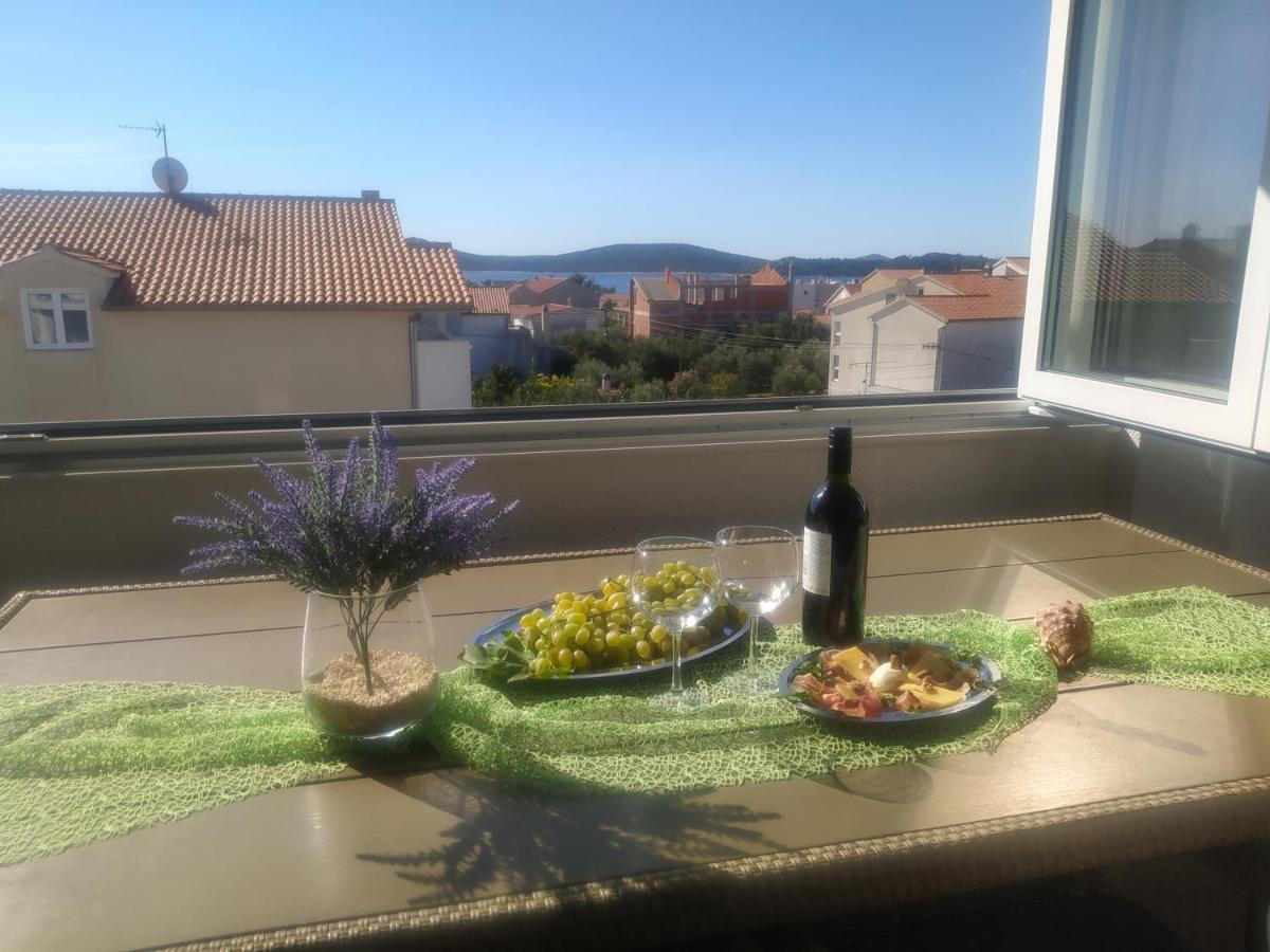 Apartmani Trubi 3 Vodice Ngoại thất bức ảnh